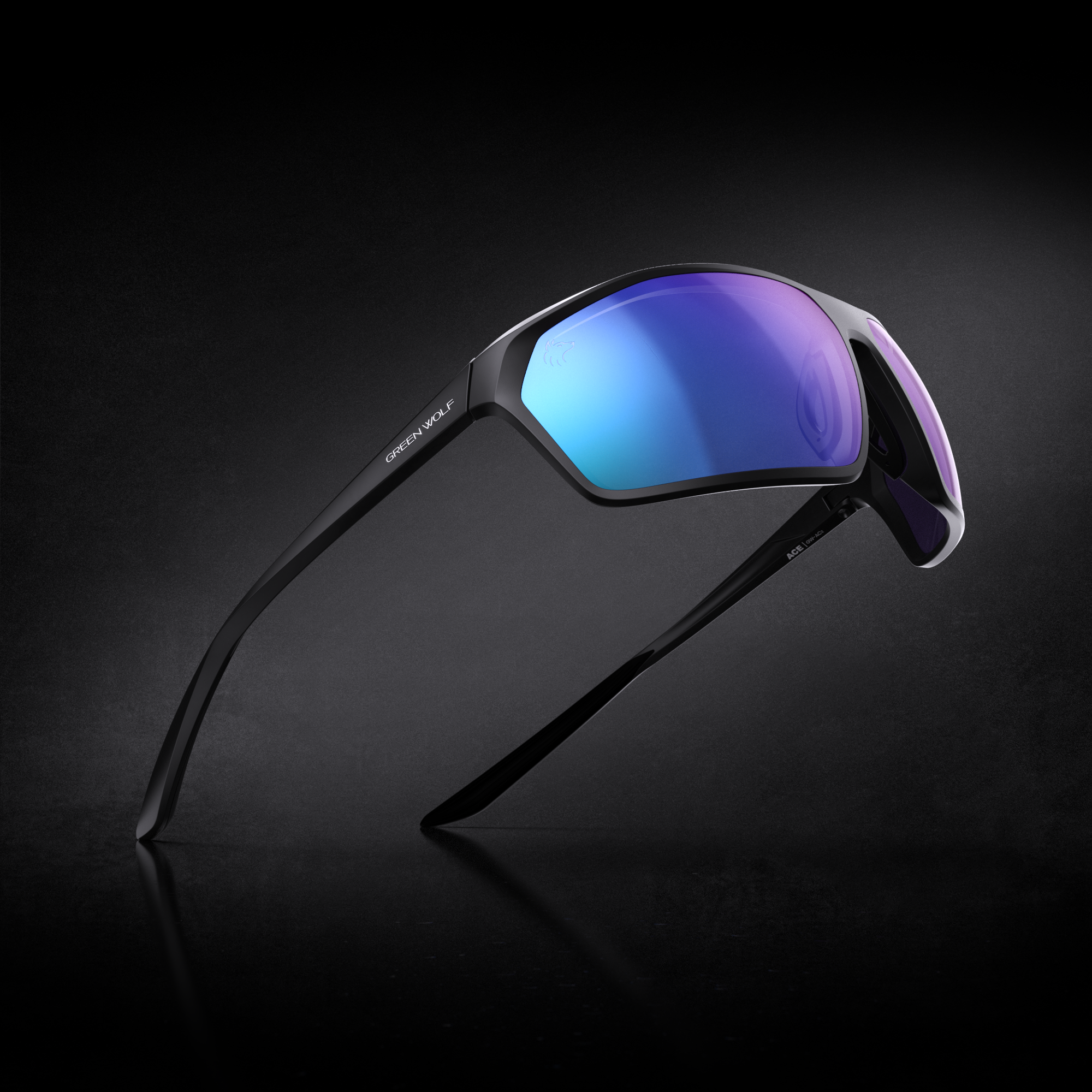 Alternative view of Green Wolf Ace   Black Glacier